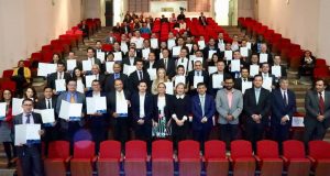 90 funcionarios públicos se certificaron en el programa de Gobernanza de TI